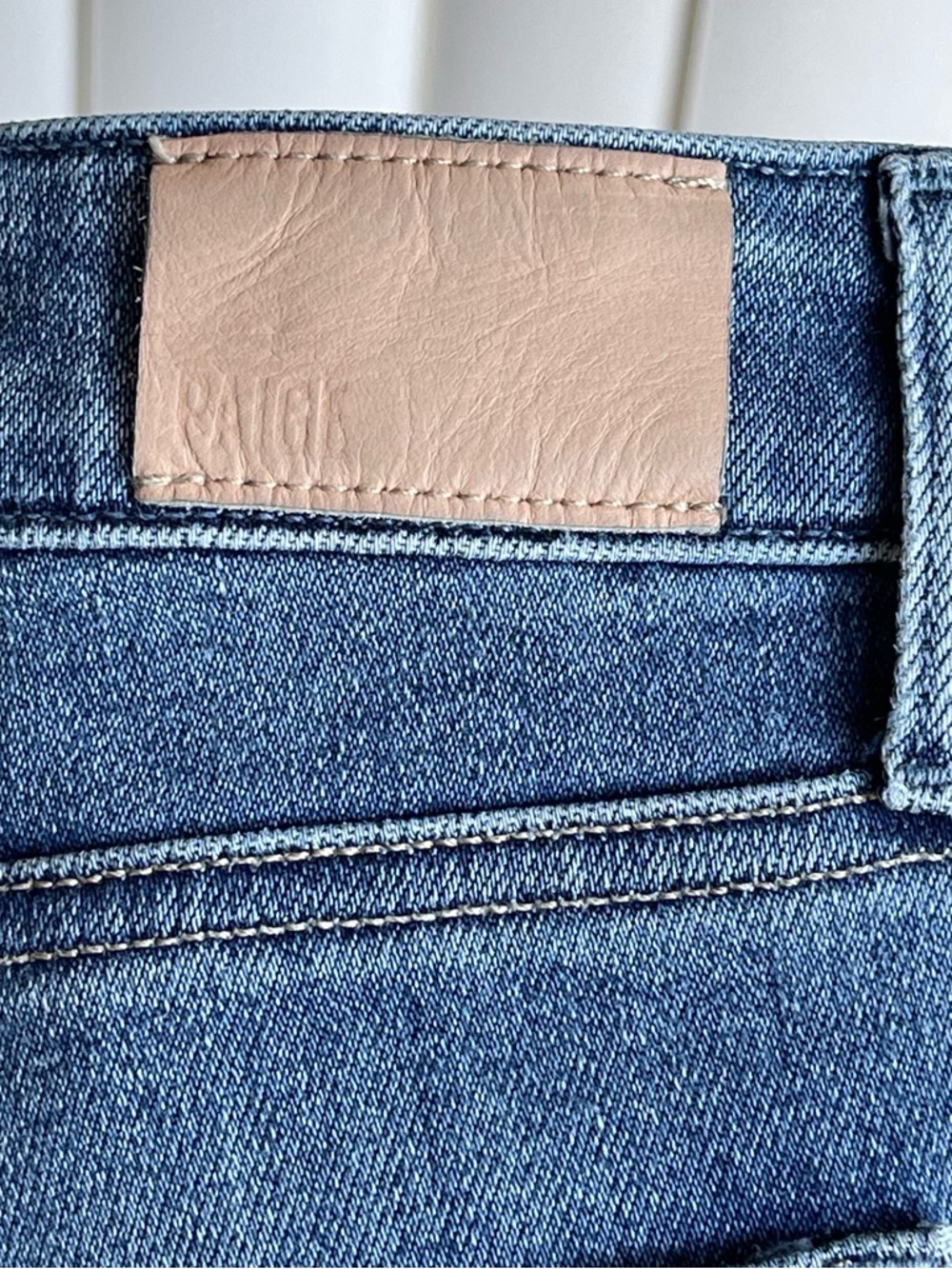 Paige Anessa Wide Leg Cropped Jeans Size 28 Showtime Raw Hem 26” Inseam - Picture 8 of 14